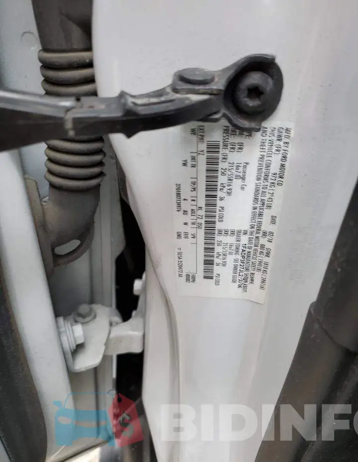 1FADP3F27JL272736 Photo# 10