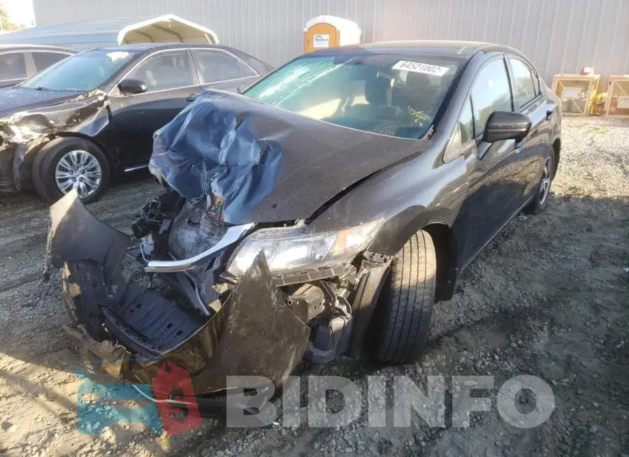 19XFB2F74FE012933 Photo# 2