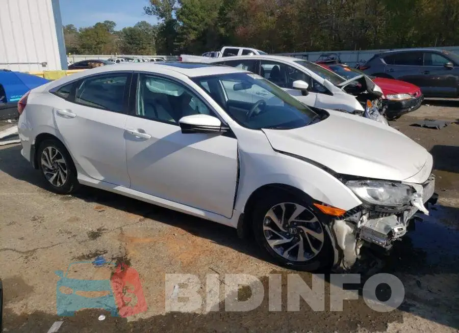 19XFC2F74GE056834 Photo# 4