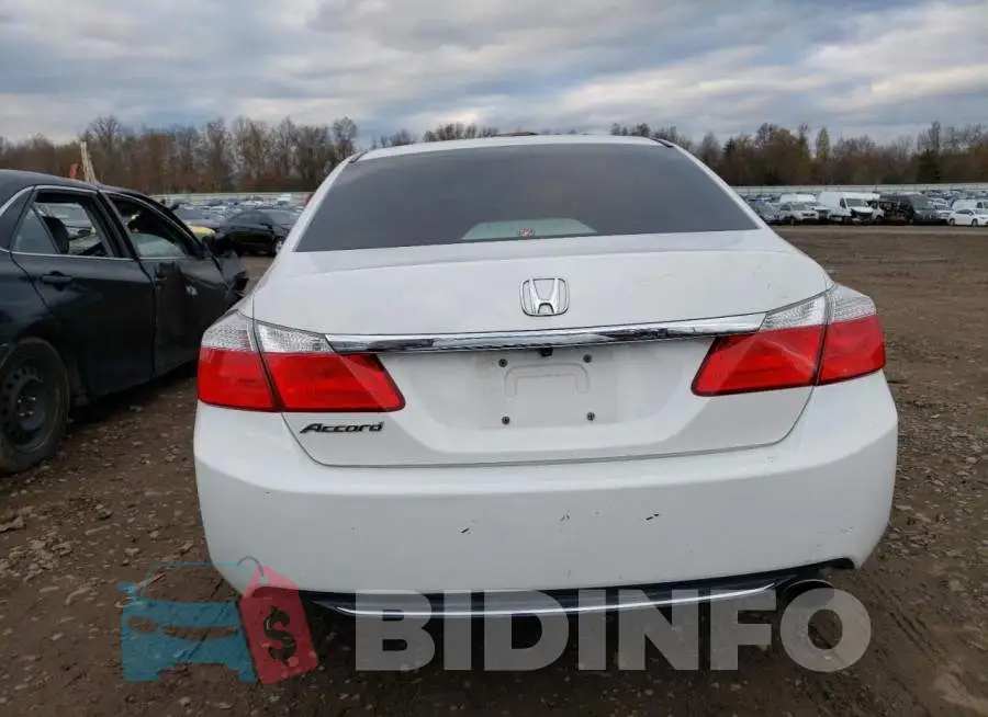 1HGCR2F39FA162827 Photo# 6