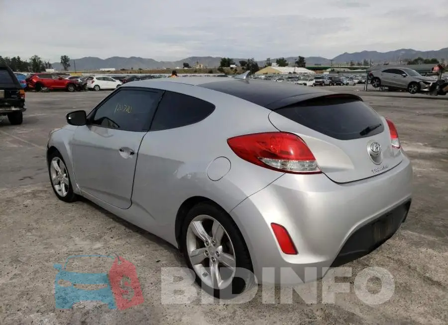 KMHTC6AD8FU228088 Photo# 2