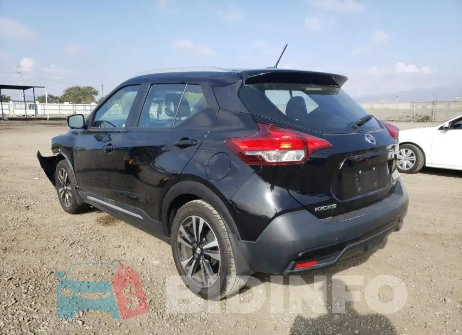 3N1CP5CU4KL481450 Photo# 3