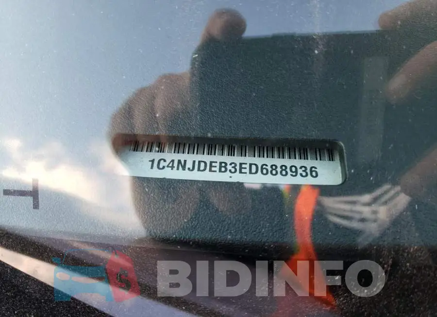 1C4NJDEB3ED688936 Photo# 12