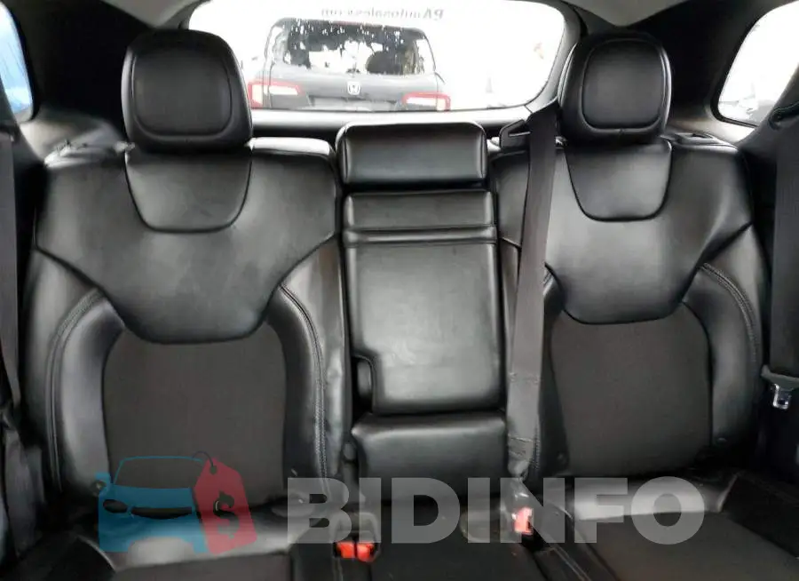 1C4PJLLB7KD226607 Photo# 10