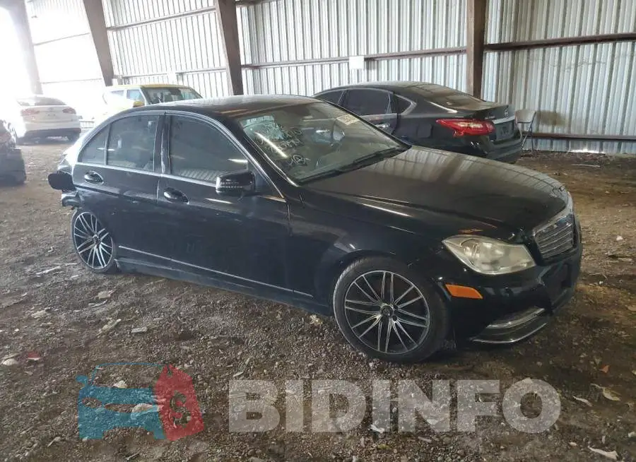 WDDGF8AB6DR250894 Photo# 4