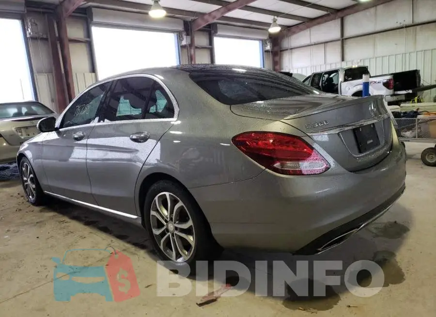 WDDWF4JB6GR145586 Photo# 3