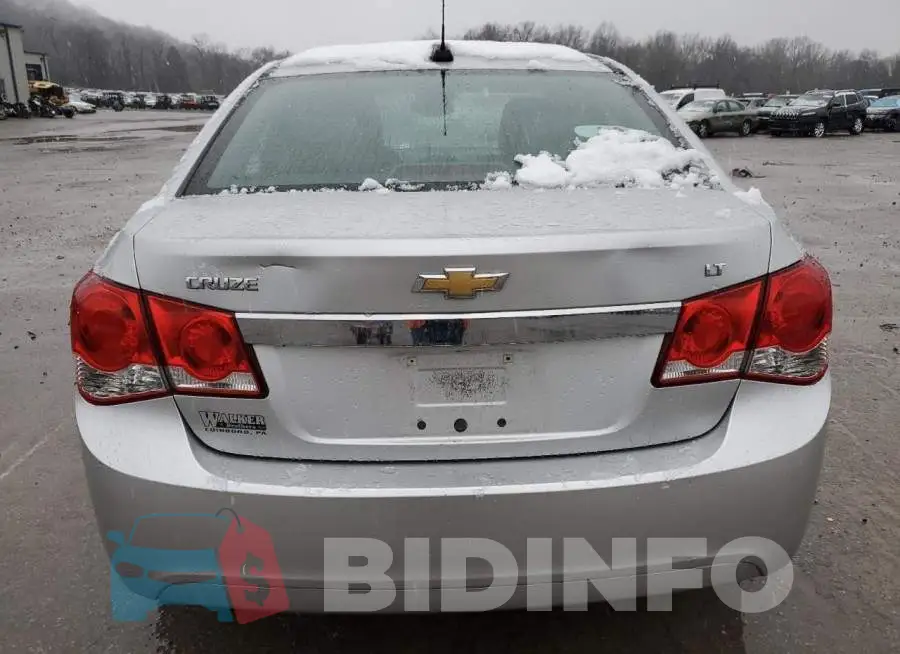 1G1PC5SB7F7172813 Photo# 6