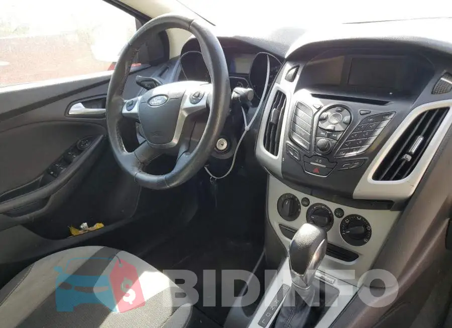 1FADP3F22EL268342 Photo# 9