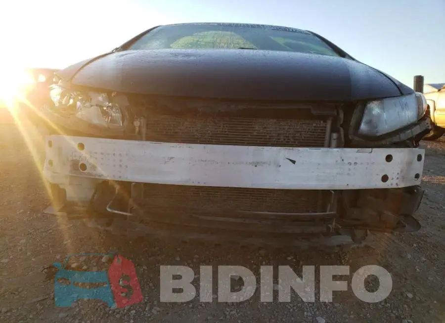 19XFB2F59FE090493 Photo# 9