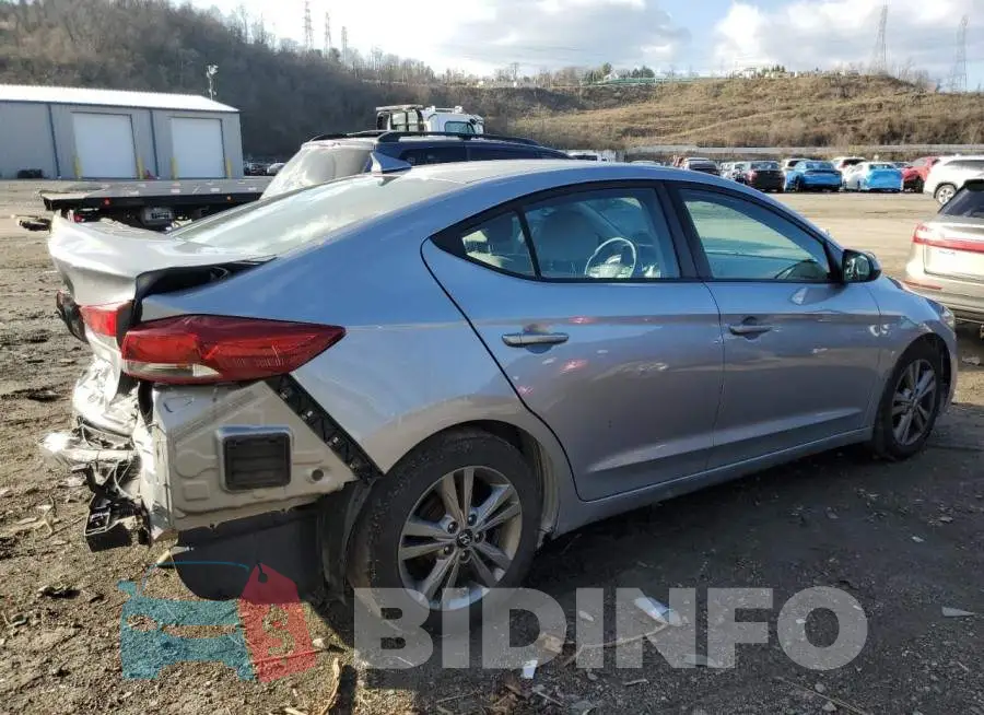 5NPD84LFXHH106178 Photo# 3