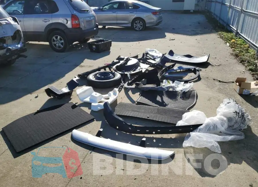 2T3RFREV3HW601781 Photo# 13
