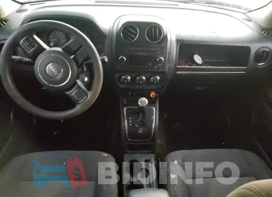 1C4NJPBB3FD398798 Photo# 8