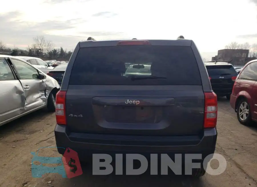 1C4NJRBBXGD691739 Photo# 6