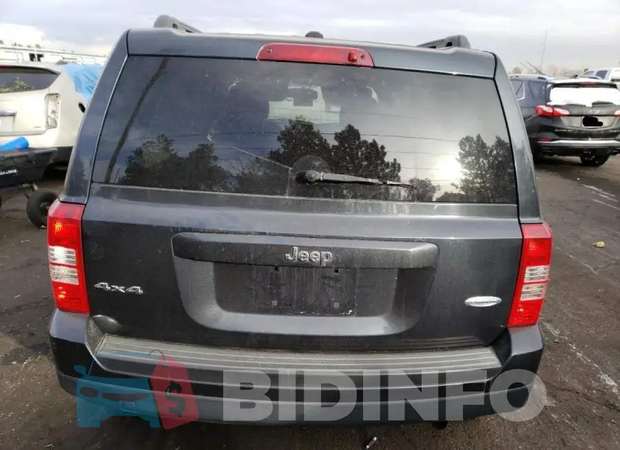 1C4NJRFB5ED744564 Photo# 6