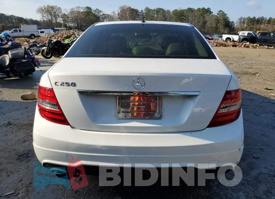WDDGF4HB4DR297713 Photo# 6