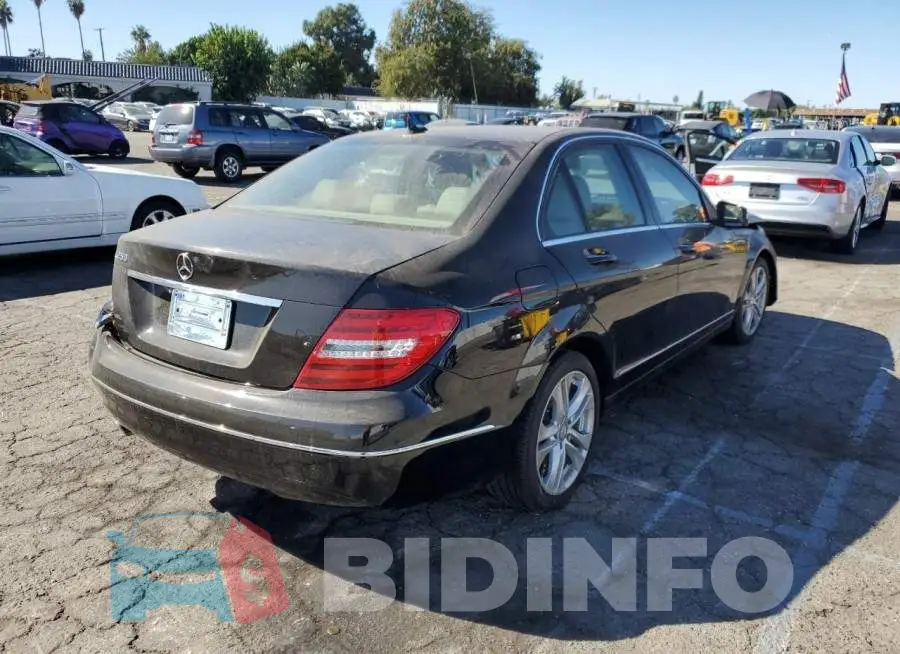WDDGF4HB8DR281451 Photo# 4