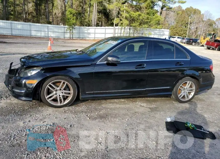 WDDGF8AB8DR275182 Photo# 1