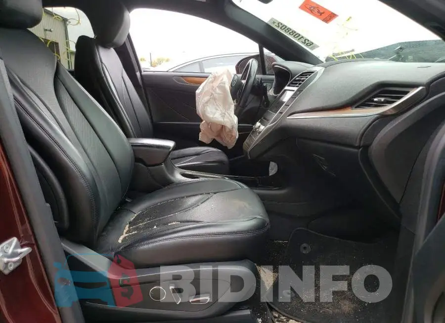 5LMTJ3DH7HUL57247 Photo# 5