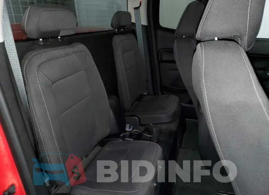 1GCHTBE31F1168869 Photo# 10