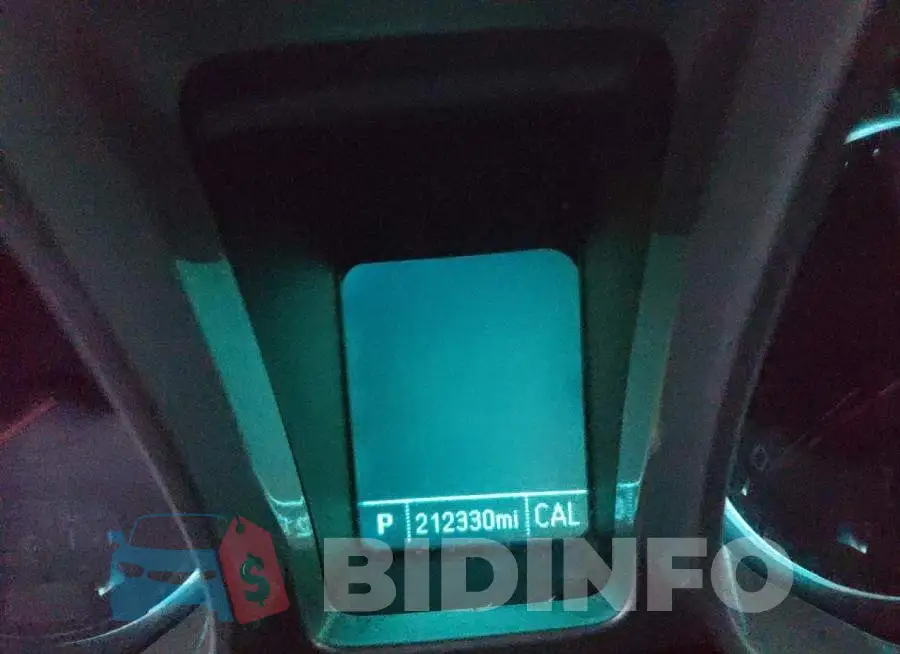2G1FD3D30F9166174 Photo# 9