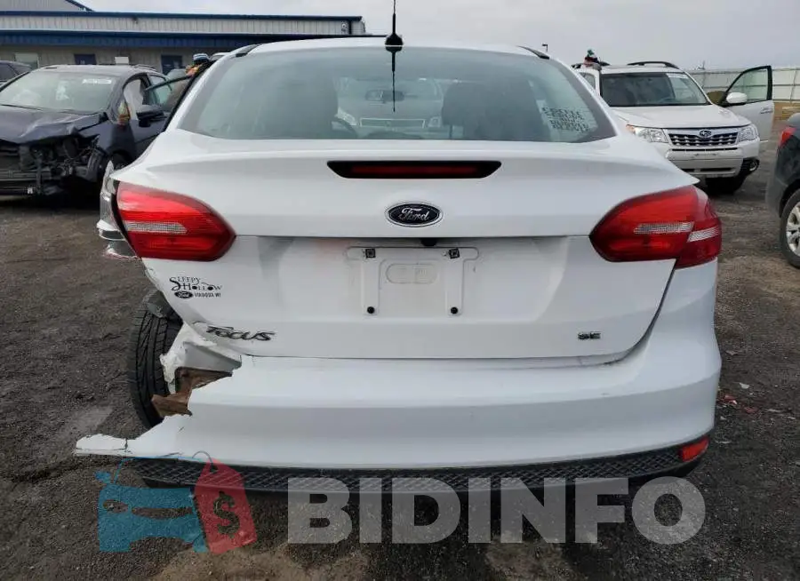 1FADP3F28JL300849 Photo# 6