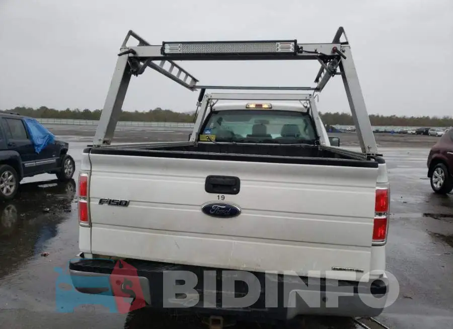 1FTNF1CF8EKE27156 Photo# 10