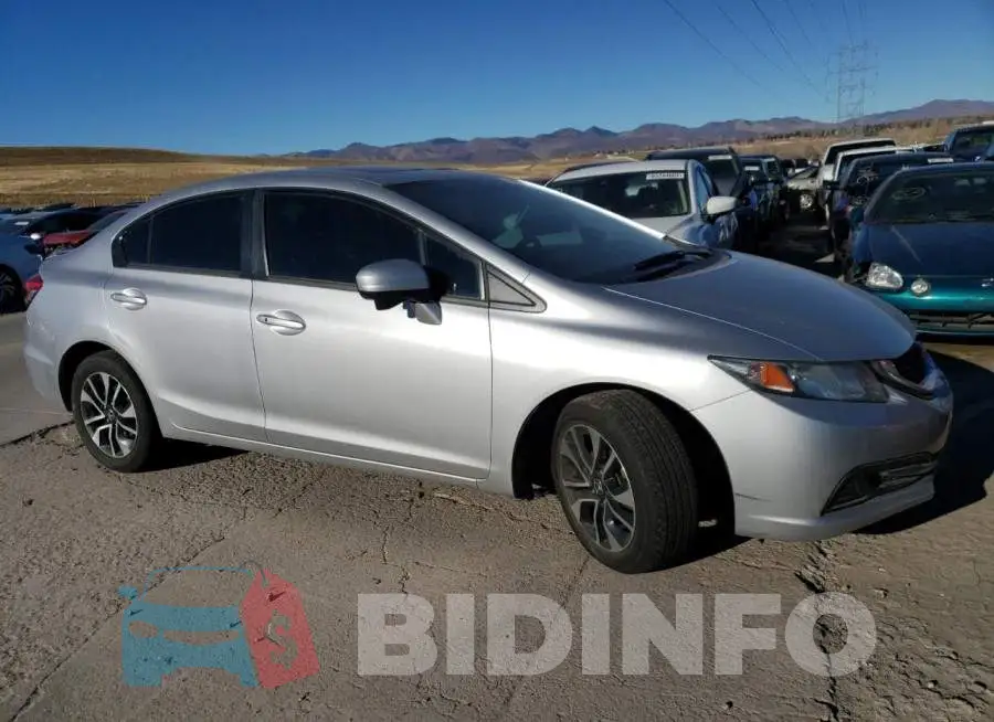19XFB2F84FE057475 Photo# 4