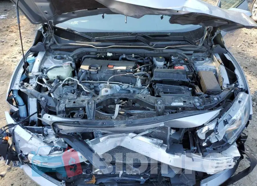 19XFC2F52JE202783 Photo# 11