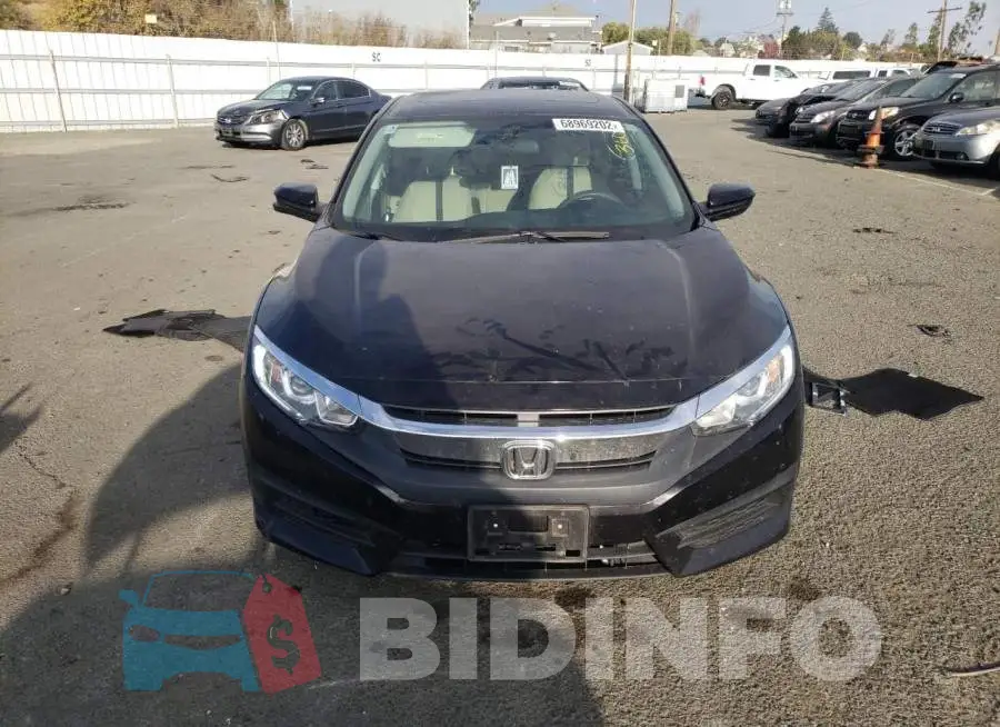 19XFC2F70HE218671 Photo# 5