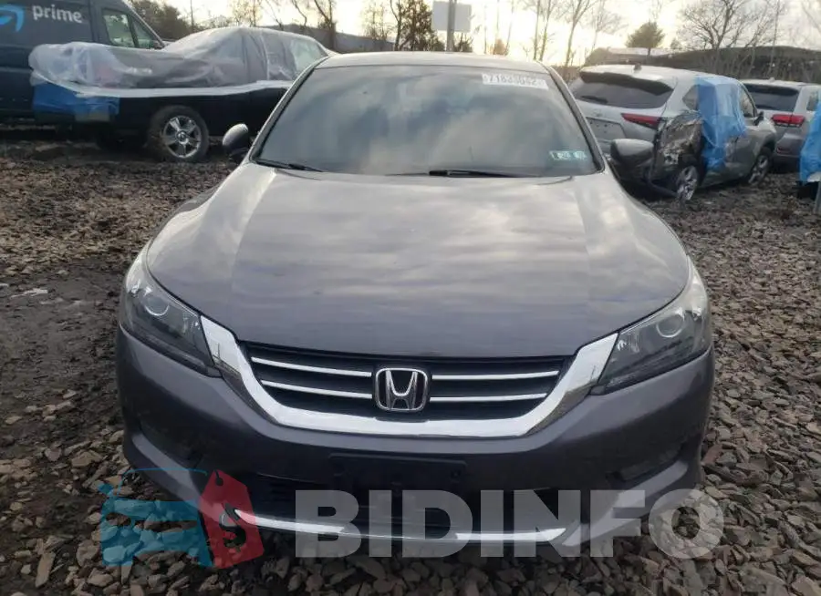 1HGCR2F50FA180716 Photo# 5