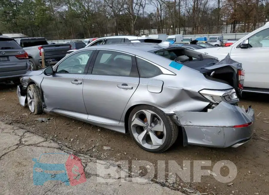 1HGCV2F96JA039933 Photo# 2