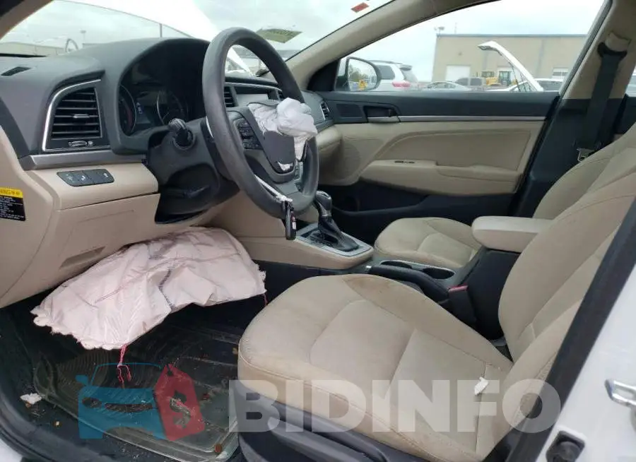 5NPD84LF8JH327266 Photo# 7