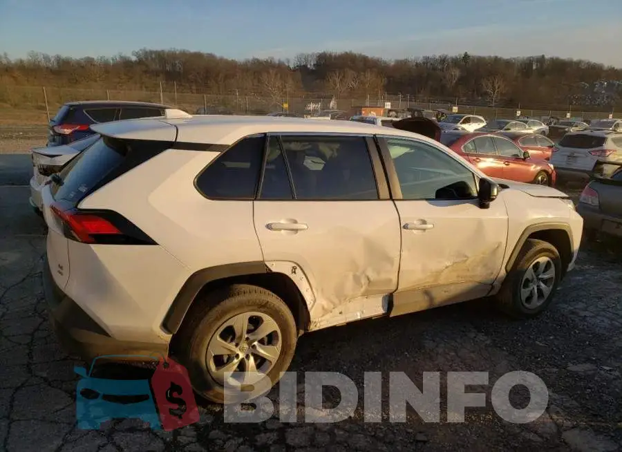 2T3F1RFV2NC258782 Photo# 3