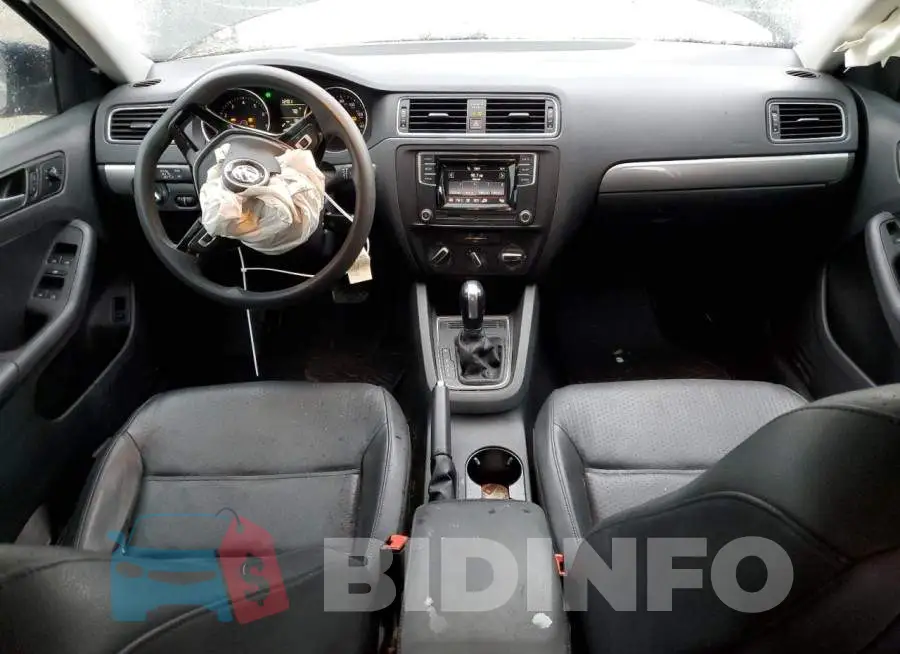 3VW2B7AJ3HM268727 Photo# 8