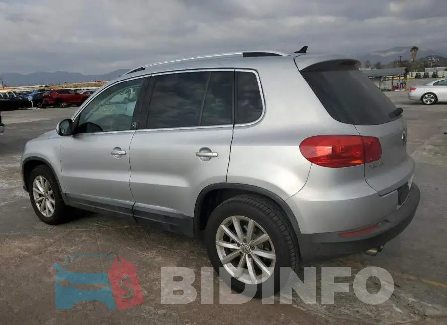WVGRV7AX8HW509674 Photo# 2