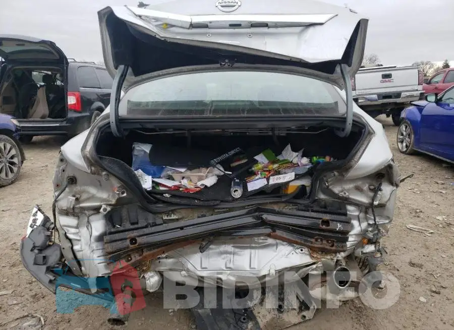 1N4AL3AP4FN312963 Photo# 6