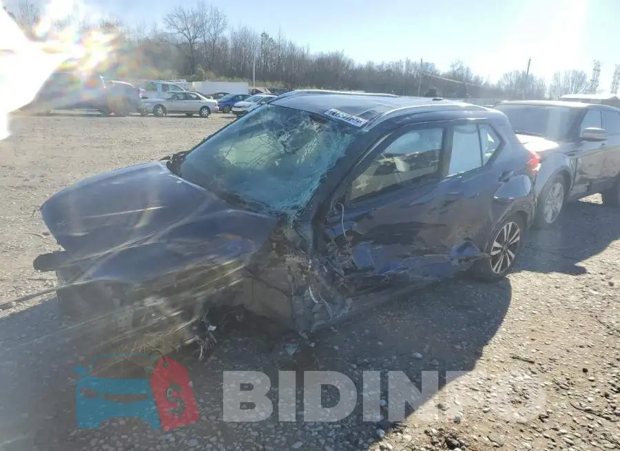 3N1CP5CV6LL507914 Photo# 1