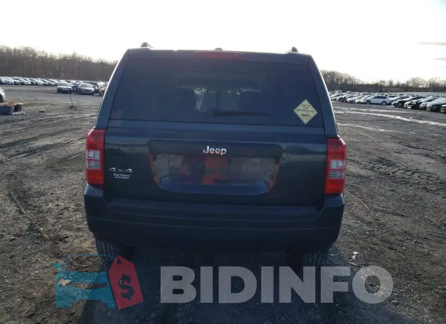 1C4NJRBB1ED520746 Photo# 6