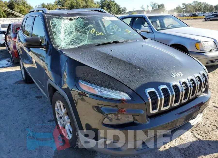 1C4PJLCS8EW217357 Photo# 1