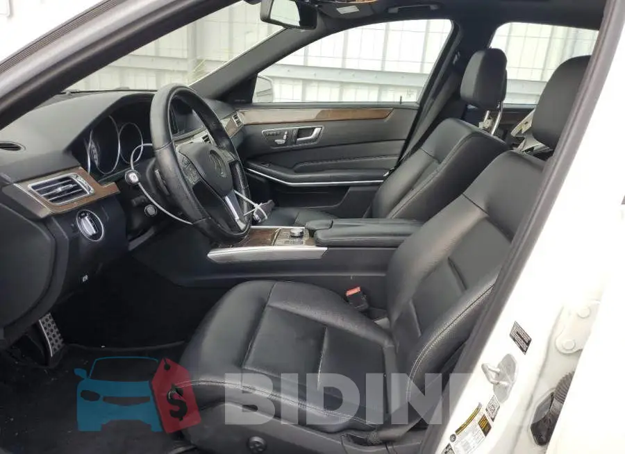 WDDHF8JB3FB102962 Photo# 7