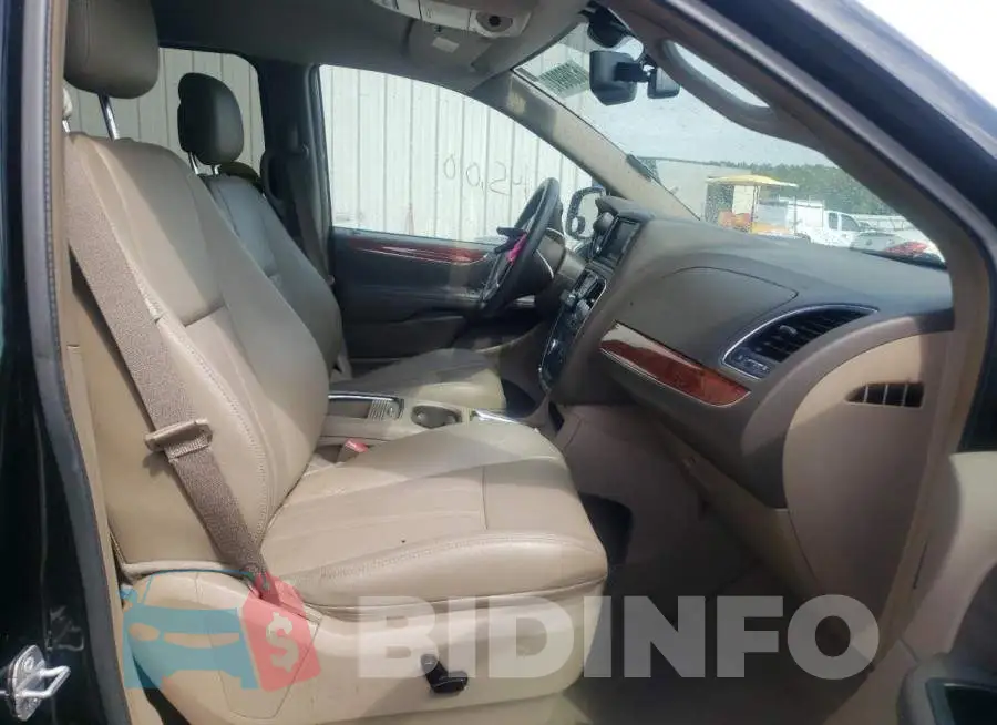 2C4RC1CGXER377266 Photo# 5