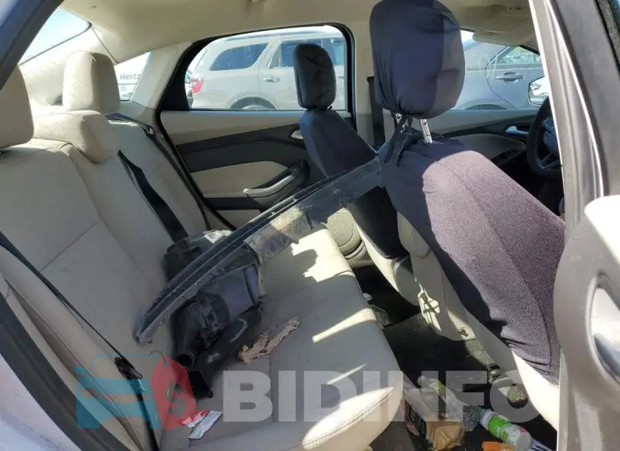 1FADP3F2XHL240972 Photo# 6