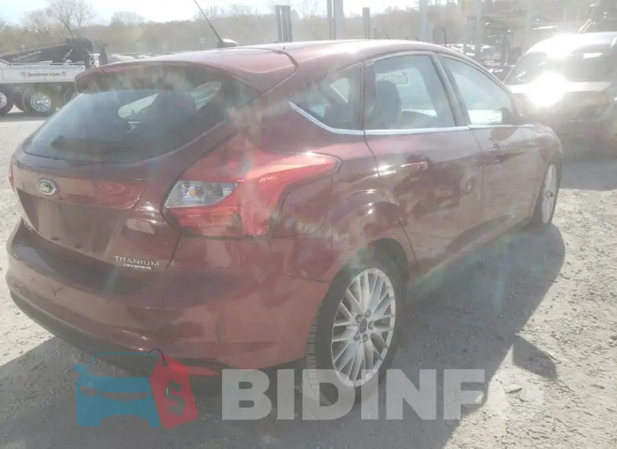 1FADP3N27EL117823 Photo# 4