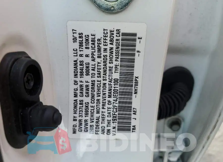 19XFC2F74JE001100 Photo# 12
