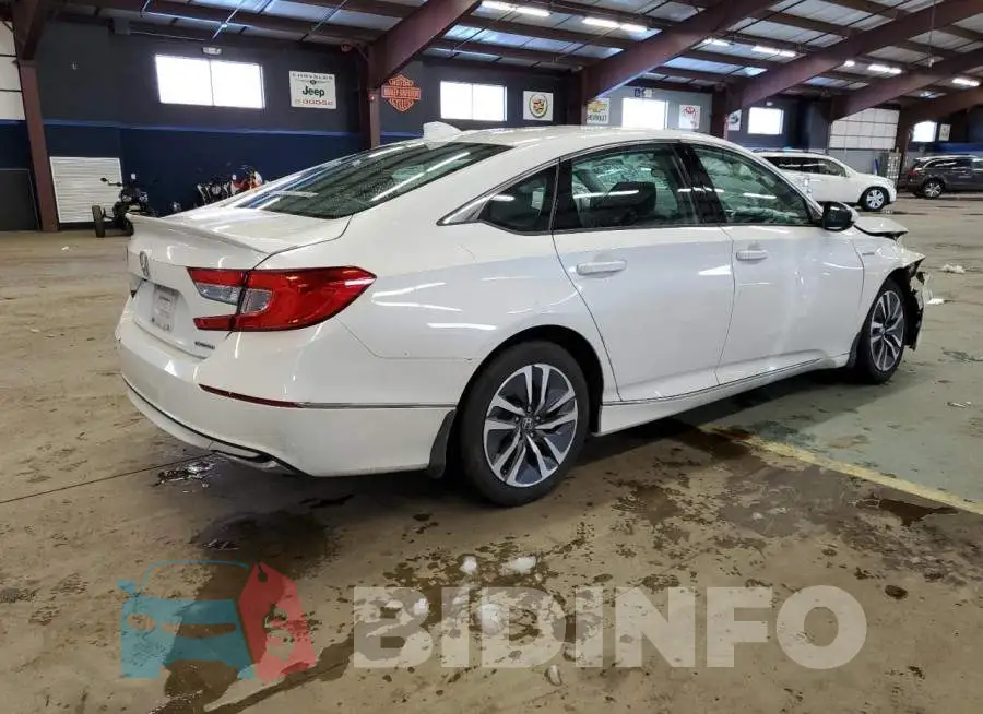 1HGCV3F43KA012071 Photo# 3