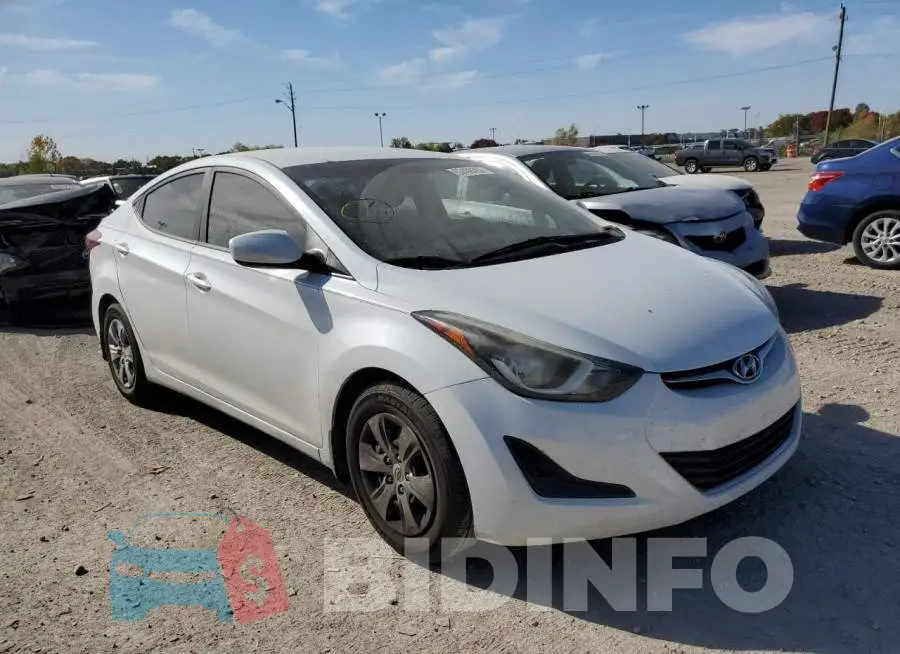 5NPDH4AE8GH758094 Photo# 1