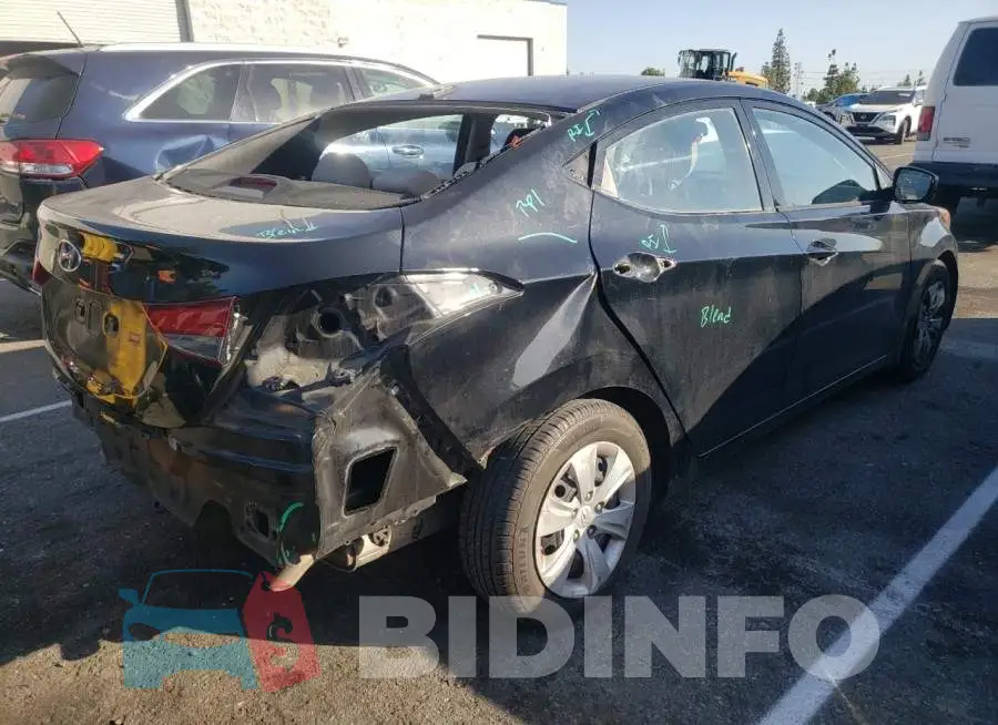 5NPDH4AE8GH774912 Photo# 4