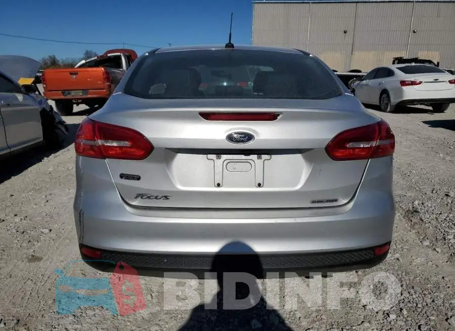 1FADP3E28GL211843 Photo# 6