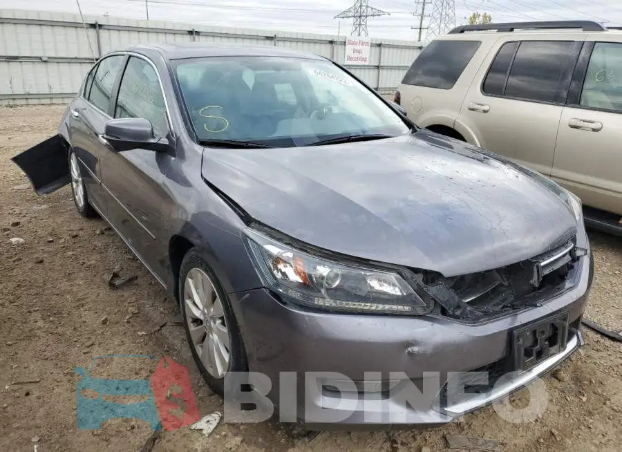 1HGCR2F77FA040292 Photo# 1