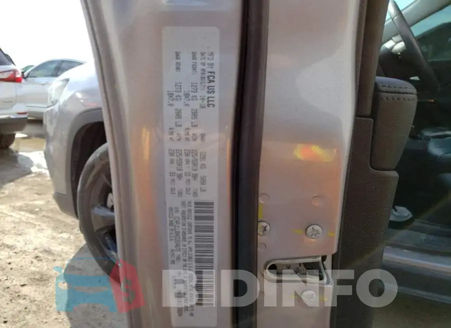 1C4PJLLBXKD324675 Photo# 10